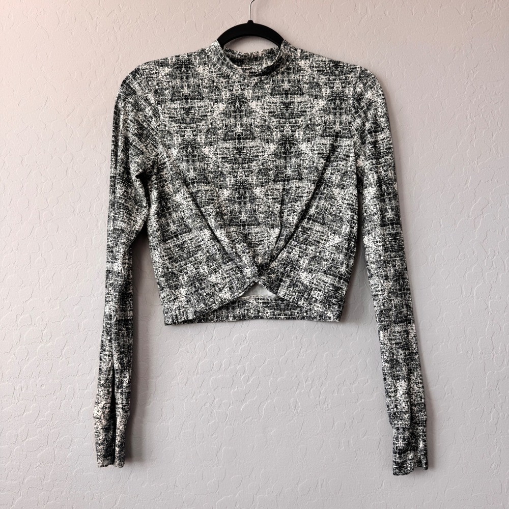 Buff Bunny Collection Mock Neck Twist Front Crop Top Black White Print Medium